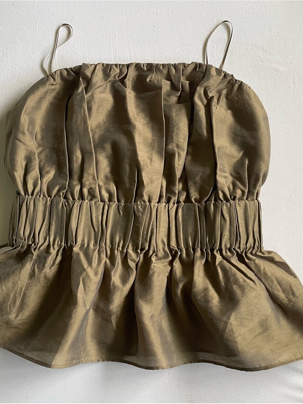 Banana Republic Women’s Gold Solid Smocked Ruffle Hem Spaghetti Cami / XS